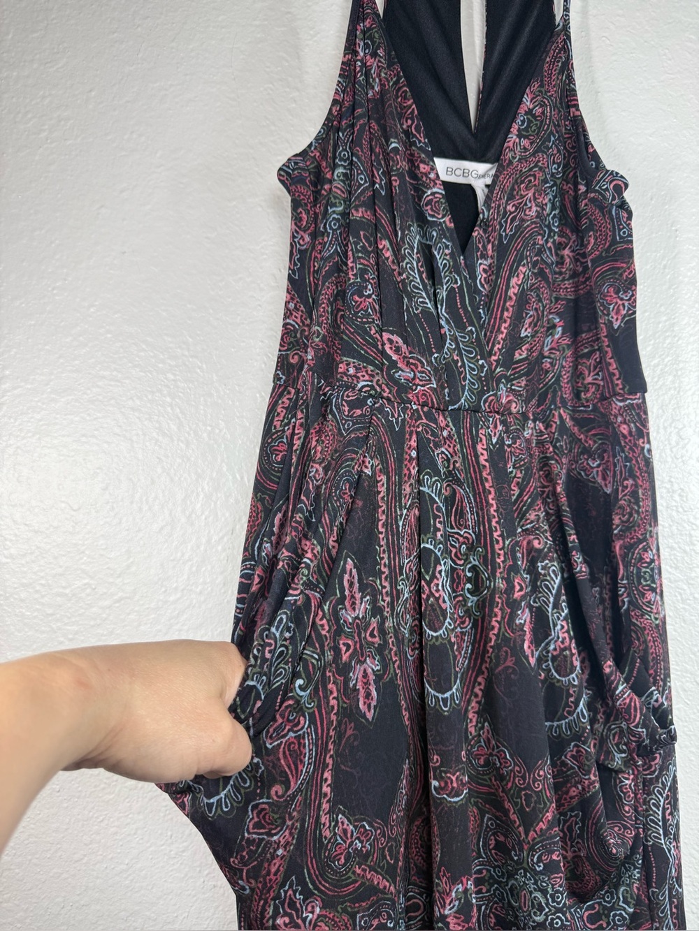 Women’s BCBGeneration Paisley midi Halter dress Size‎ XXS w/pockets side slit - Picture 3 of 8